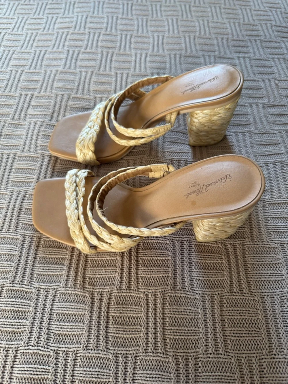 Universal Thread Braided Straw Block Heel Sandals in Tan - Picture 4 of 7
